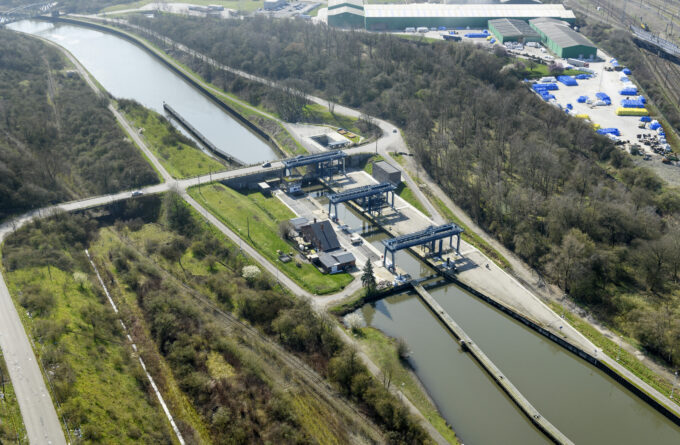 Ecluse Marchienne Au Pont